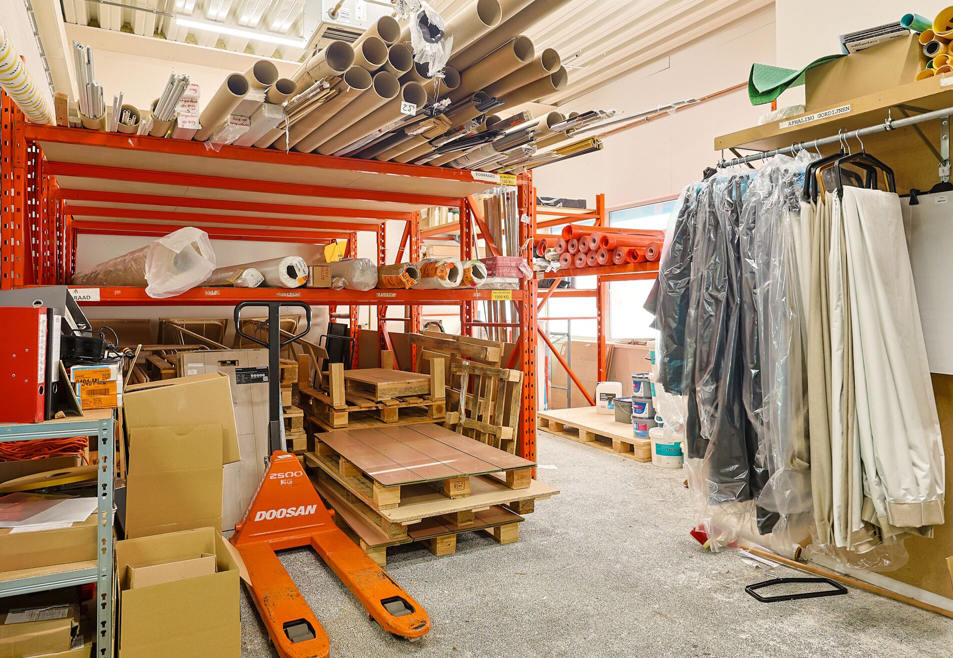 Van Leeuwenhoekweg 4